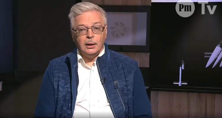 Андрей Кузичкин уверен, что без прореживания рядов либеральной зарубежной оппозиции движения вперед не получится. Невозможна победа без своей службы безопасности.