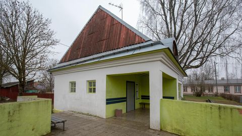 Huligaanid võtsid ette valla vara