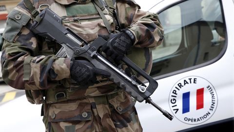 Отравление продуктов и воды: французская полиция назвала новые типы терактов, грозящих Европе  