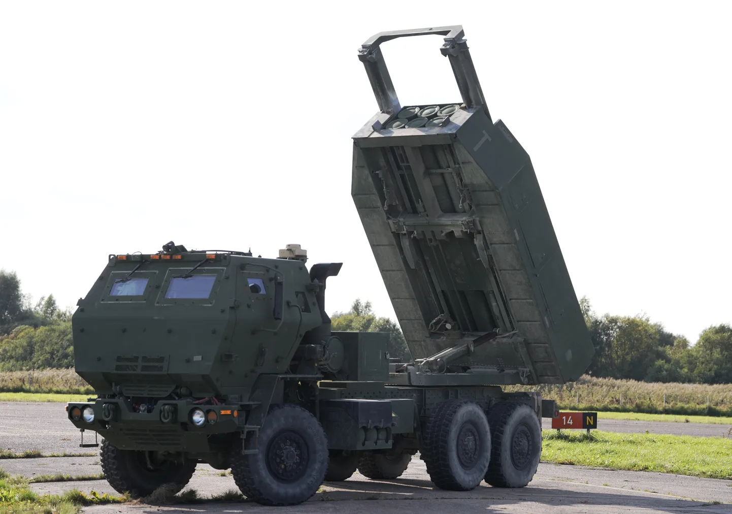 Артиллерийские комплексы HIMARS
