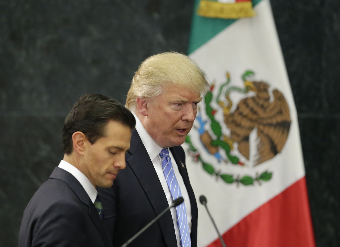 USA president Donald Trump ja Mehhiko president Enrique Pena Nieto. Foto on tehtud 2016. aastal, siis oli Trump veel presidendiks saamas.
