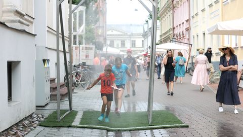PILDID ⟩ Tartu vanalinna festival sai hoo sisse