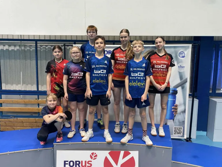 Viljandi spordikooli lauatenniseõpilased, kes käisid Eesti lauatenniseliidu 27. seeriavõistluse Laste Grand Prix kaheksandal etapil.