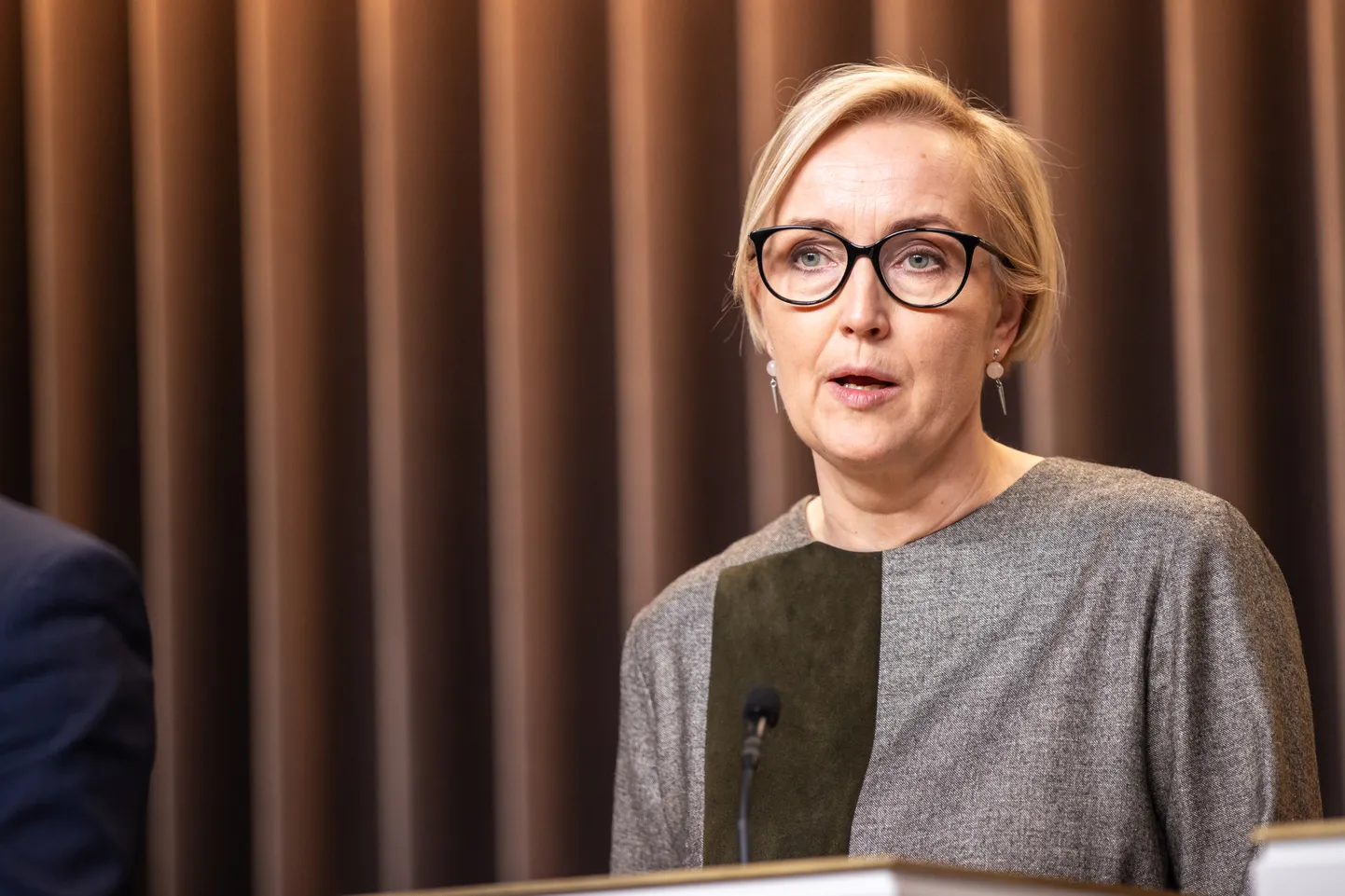 Haridus- ja teadusministri Kristina Kallase hinnangul kulgeb eestikeelsele õppele üleminek plaanipäraselt.
