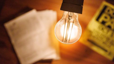 Elektri hind on pühapäeval mitu tundi negatiivne