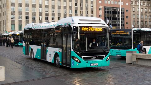 Соцдемы требуют повысить зарплату водителям автобусов,троллейбусов и трамваев 