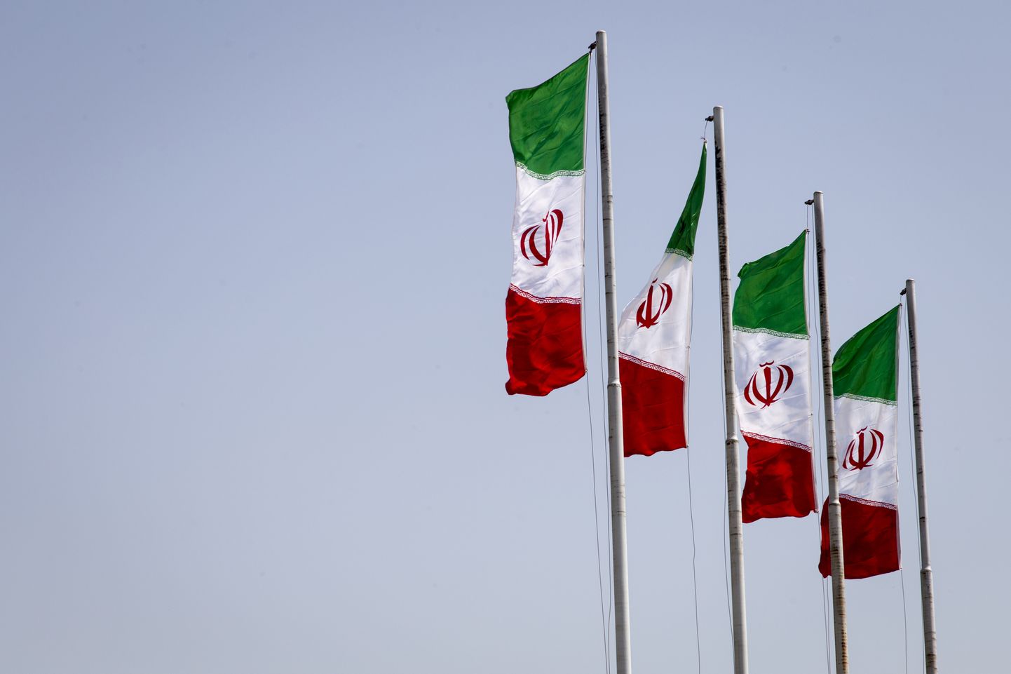 Iraani lipud.
