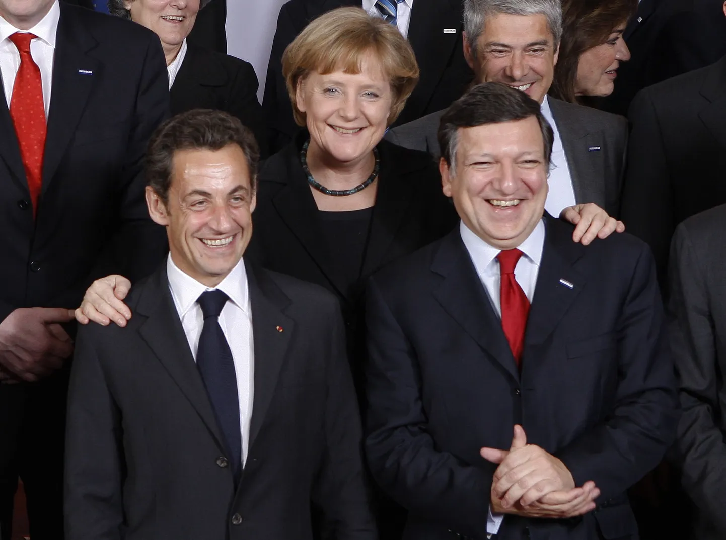 Prantsusmaa president Nicolas Sarkozy, Saksamaa kantsler Angela Merkel ning Euroopa Komisjoni president Jose Manuel Barroso.