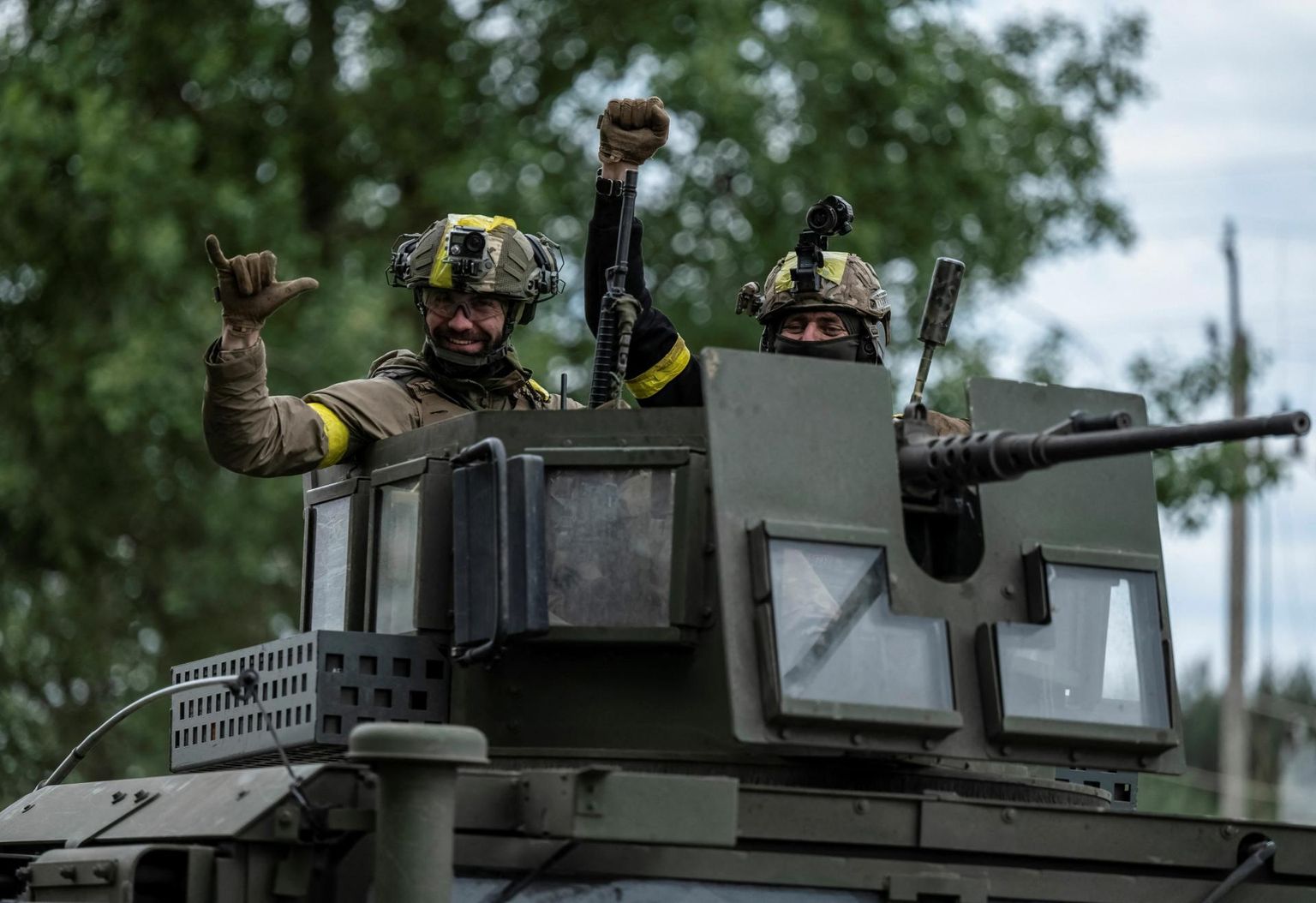 Ukraina sõdurid eile Venemaa piiri lähedal Harkivi piirkonnas Vovtšanski linna lähedal.