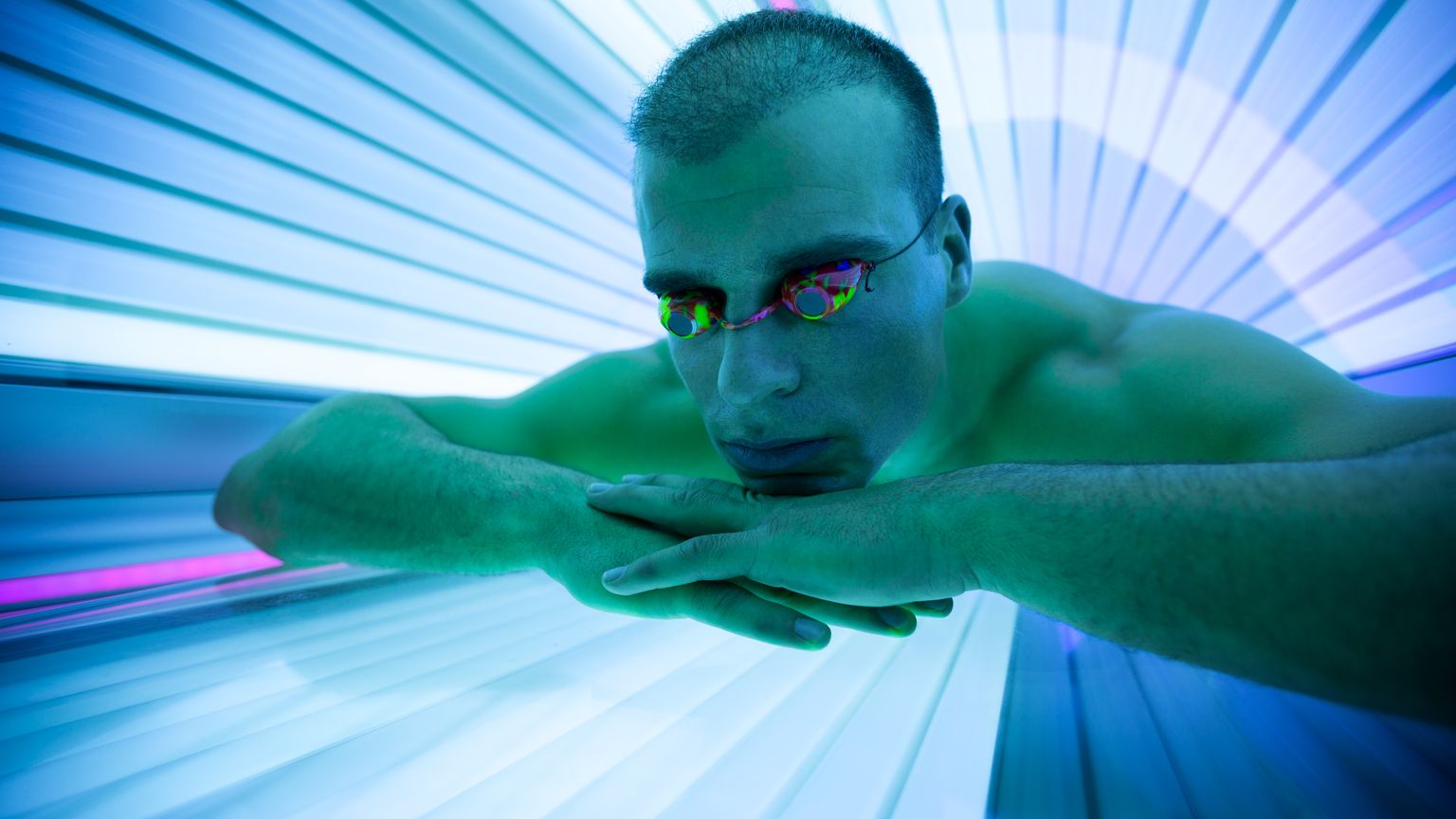 Solaariumikasutajate seas on levinud väärarusaam, et kunstlik UV-kiirgus tekitab «turvalisema» päevituse kui päikesevalgus.