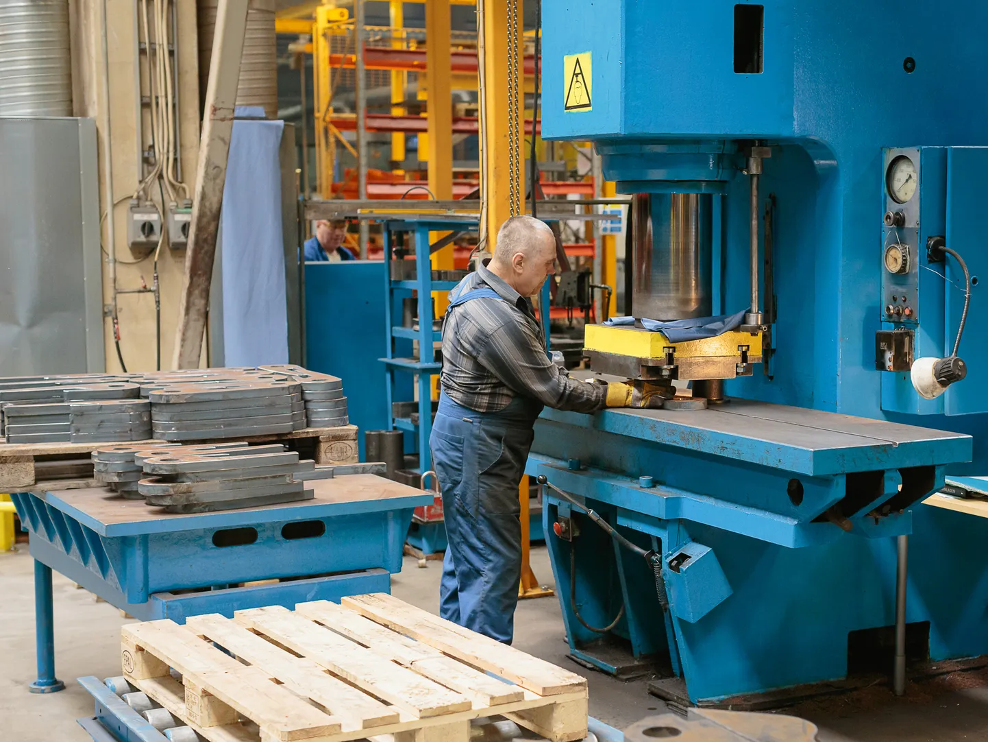 Üks suuremaid toetuse saajaid on seni olnud Narvas tegutsev metalliettevõte Fortaco Estonia, kes kavatseb riigilt saadud ligemale miljoni euro toel laiendada tootmist.