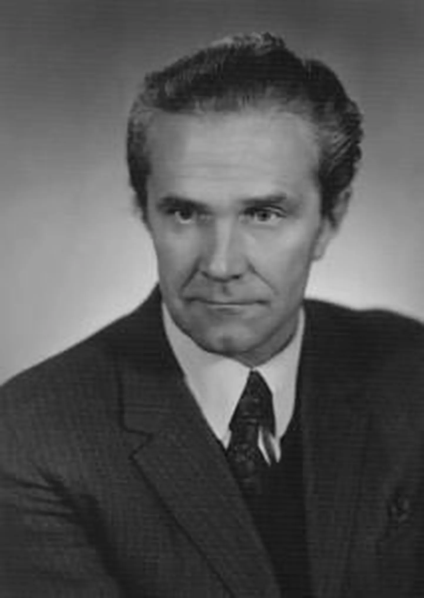 Raimond Kaugver.