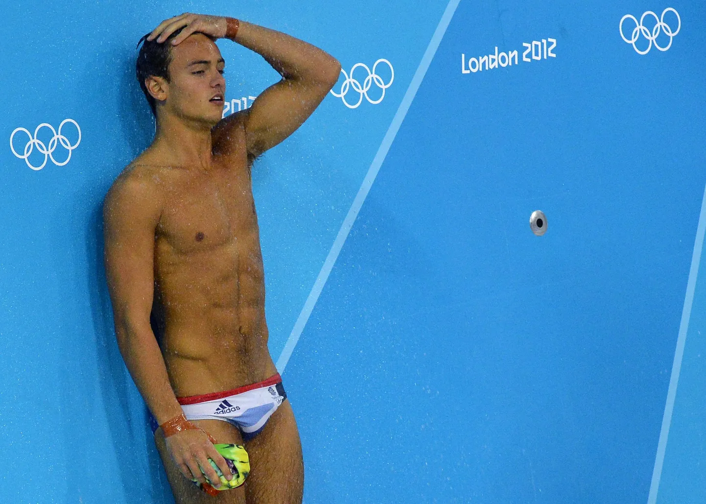 Vettehüppaja Tom Daley sattus Twitteris ahistaja küüsi.