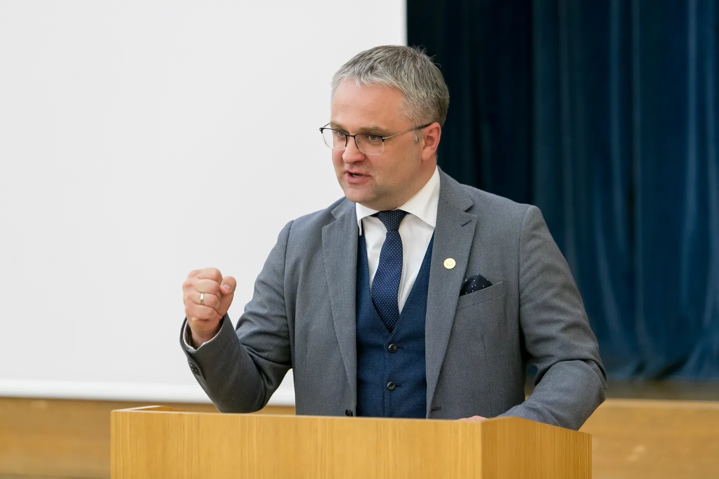 Riigikontrolör Janar Holm