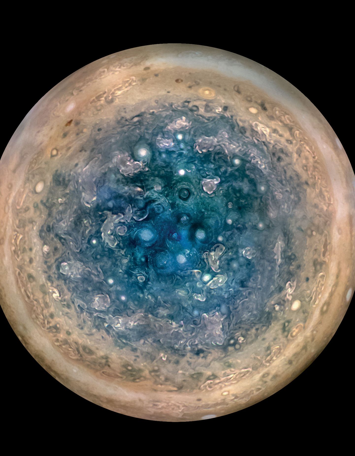 Jupiteri lõunapoolus, pildistatuna planeedist 52 000 kilomeetri kõrguselt.