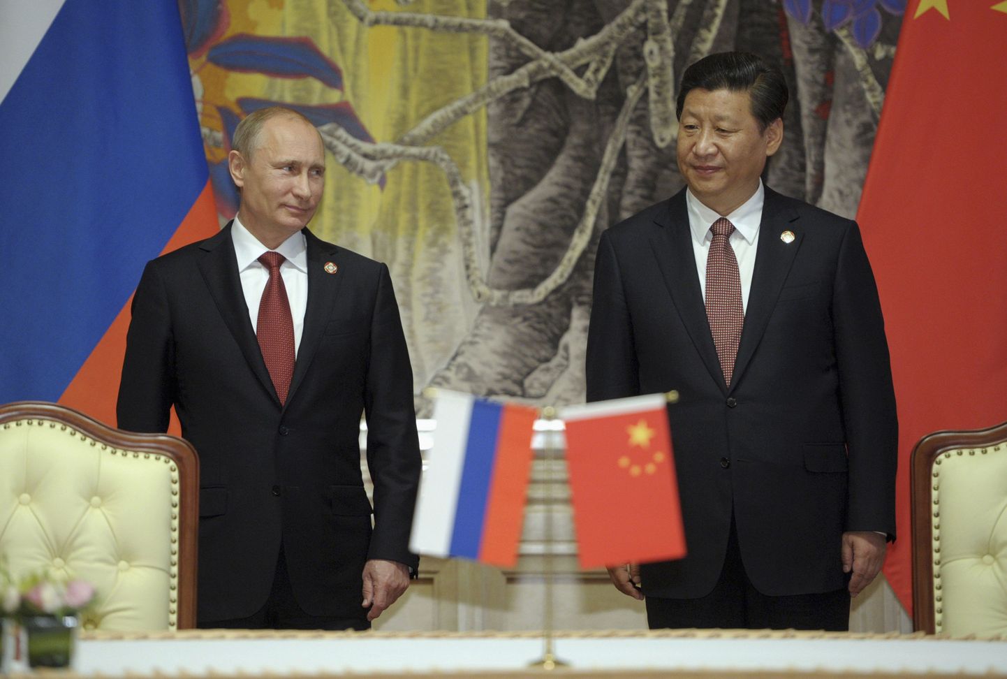 Venemaa president Vladimir Putin näib oma Hiina ametivenna Xi Jinpingiga kenasti klappivat.