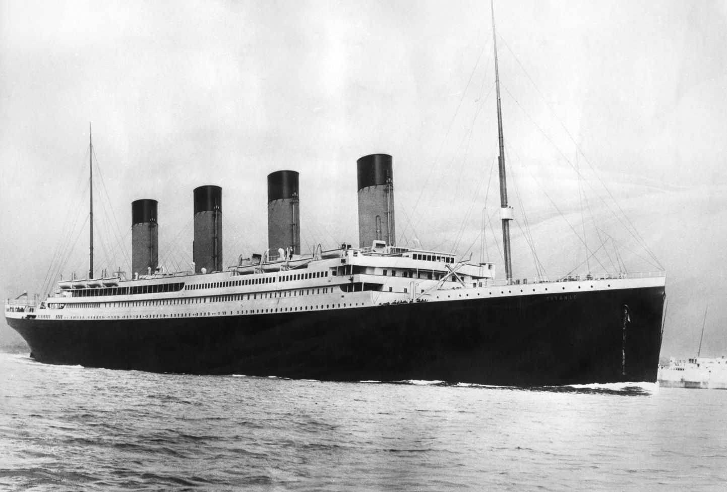 Titanic oma esimest ja viimast teekonda  Southamptonist alustamas