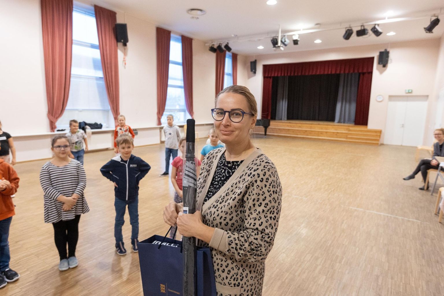 Paide Hammerbecki põhikooli õpetaja Kairit Wirth pälvis aasta liiklusõpetaja tiitli südamega tehtud töö eest laste liikluskasvatuses.