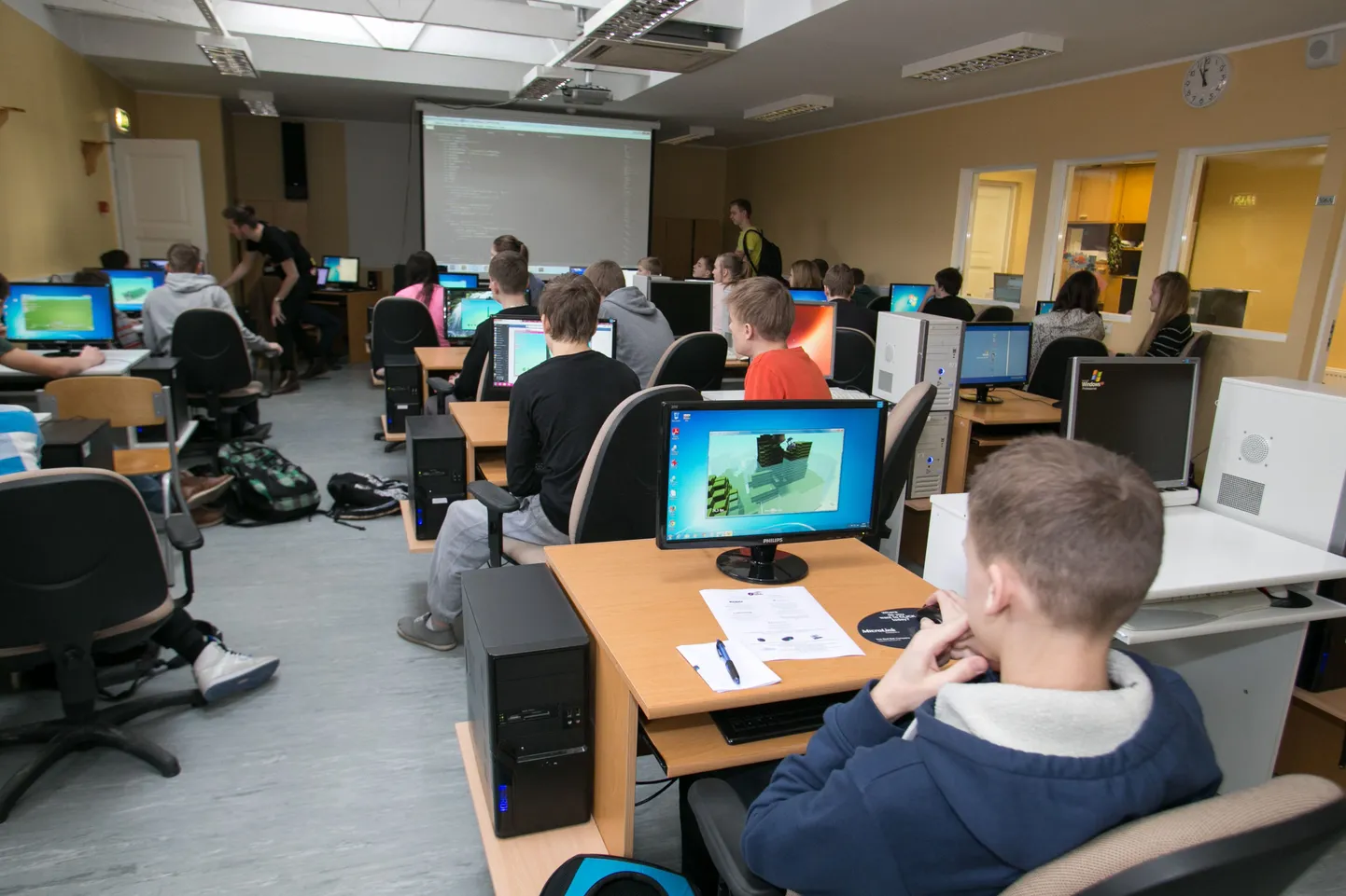 Uusi arvuteid on linnal kavas rentida ka Kesklinna Kooli, kuhu neid peaks jõudma kümmekond.