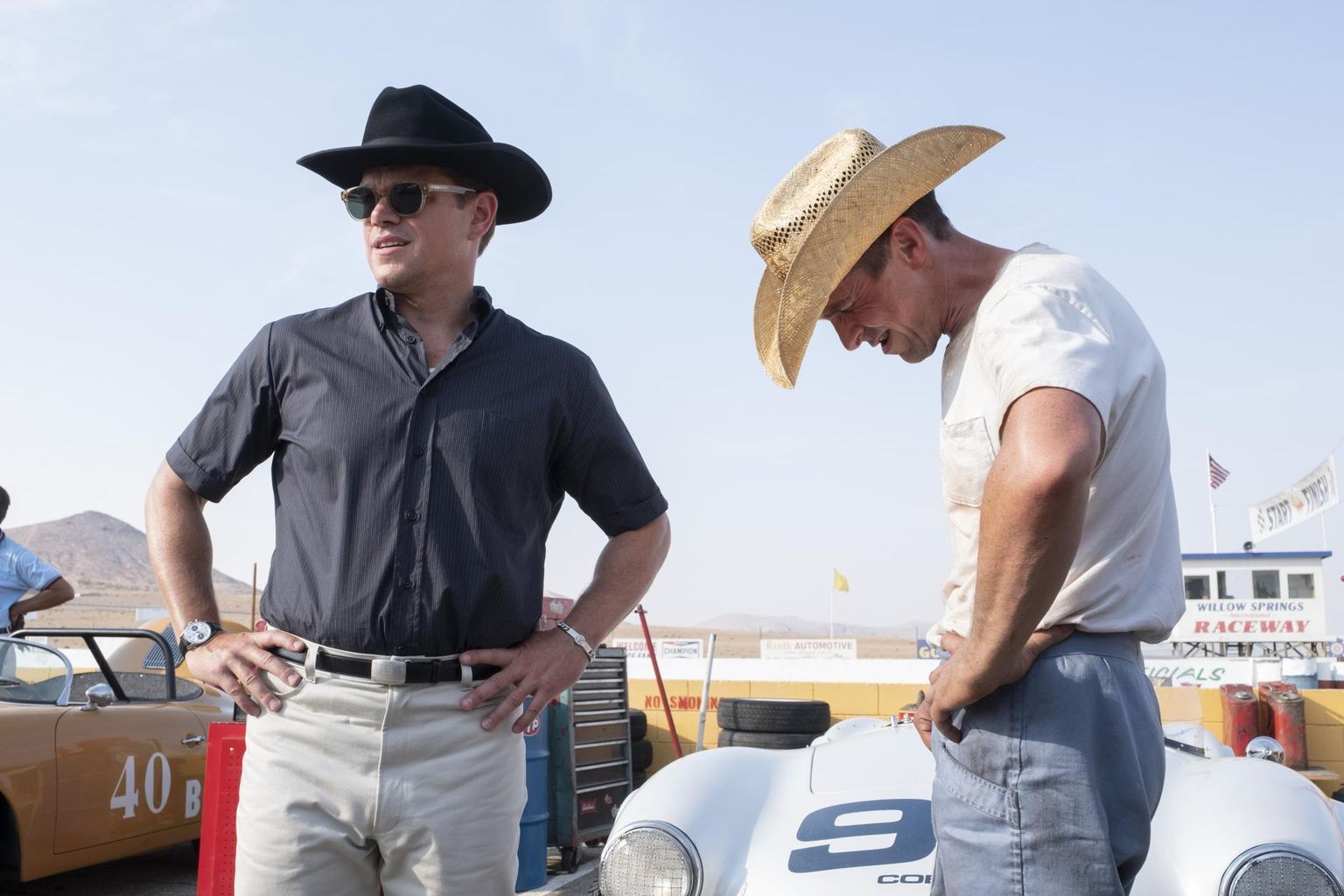 Kaks geeniust. Konstruktor Caroll Shelby (Matt Damon) ja sõitja Ken Miles (Christian Bale).