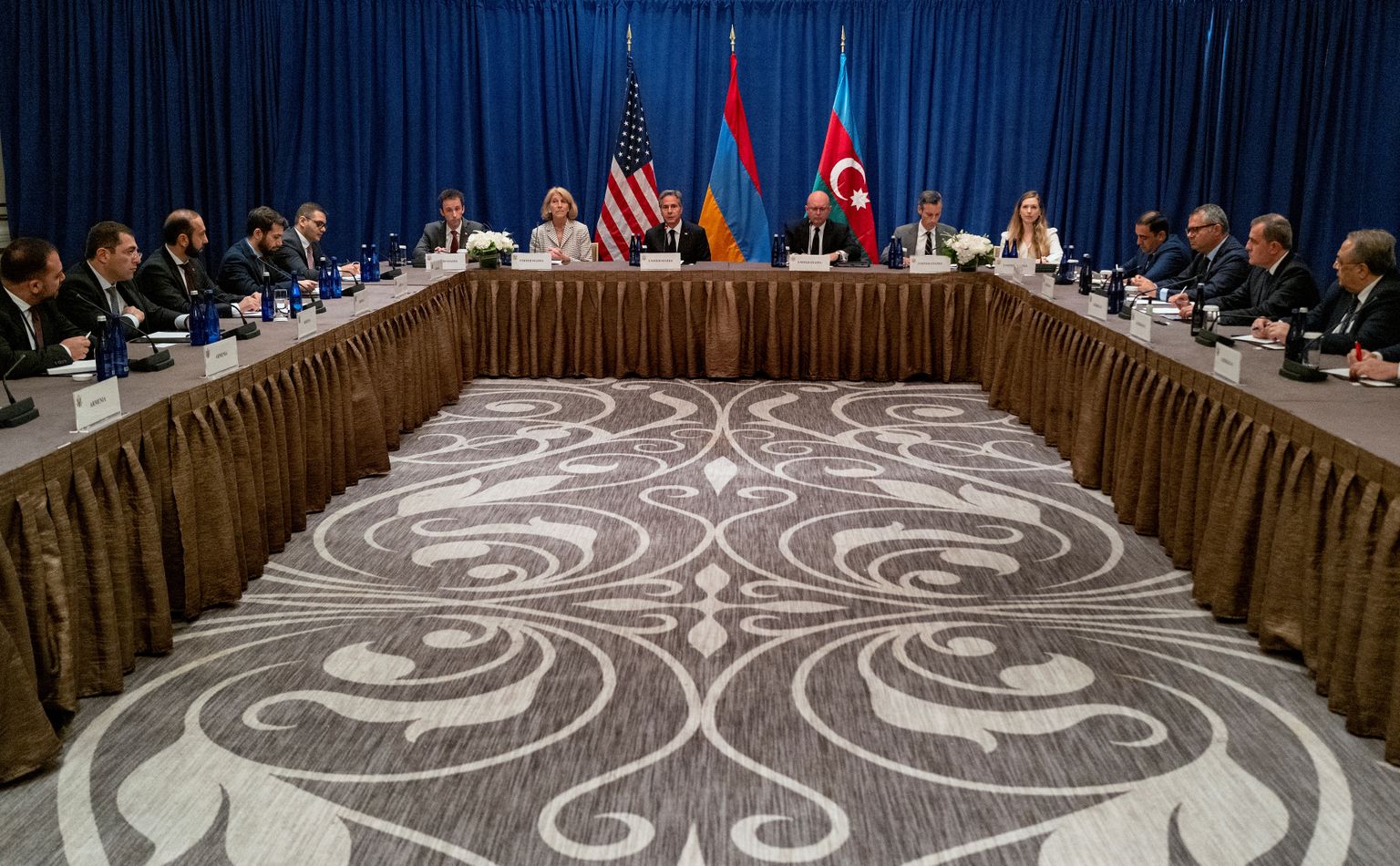USA välisminister Anthony Blinken kohtumisel Armeenia ja Aserbaidžaani välisministritega.
