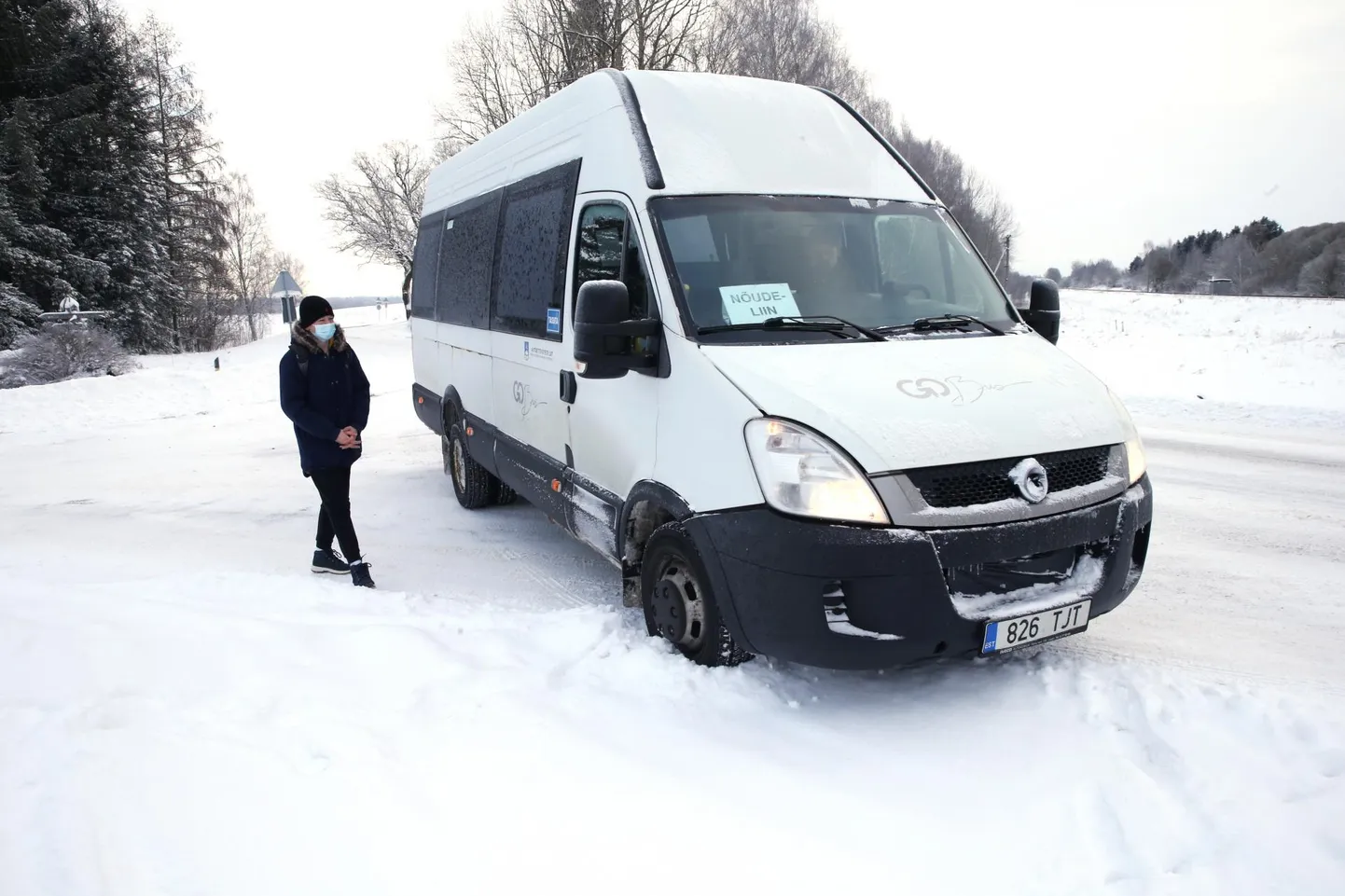 Eile hommikuks oli Vorbuselt Tartusse sõitvale nõudebussile tehtud üks broneering: kell 11.40 Küla­südame peatusesse. Väikse hilinemisega jõudnud bussiga sõitis Tartusse Karlis Ander All.