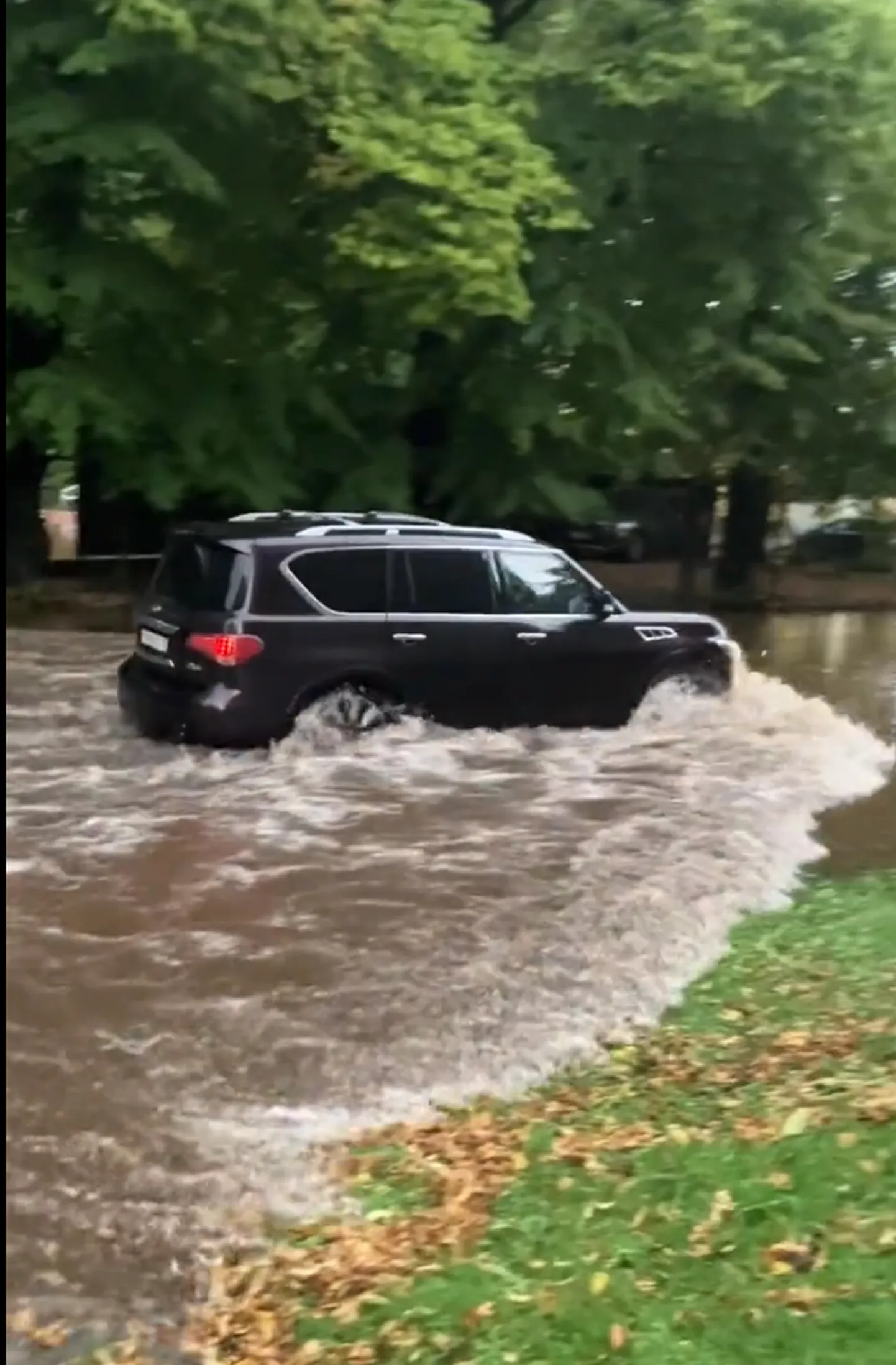 Applūdušas Rīgas ielas. Citadeles iela.