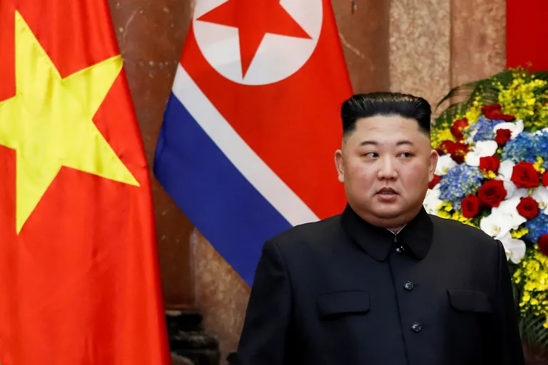 Millise jõulukingituse Kim USA-le teeb?