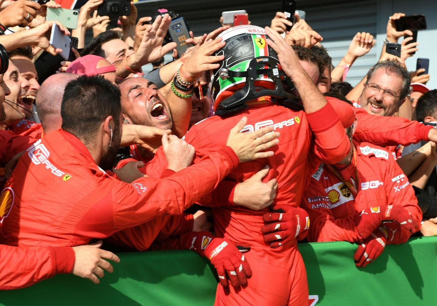 Charles Leclerc tõi Ferrarile üle kaheksa aasta esimese võidu kodusel Monza ringrajal. 