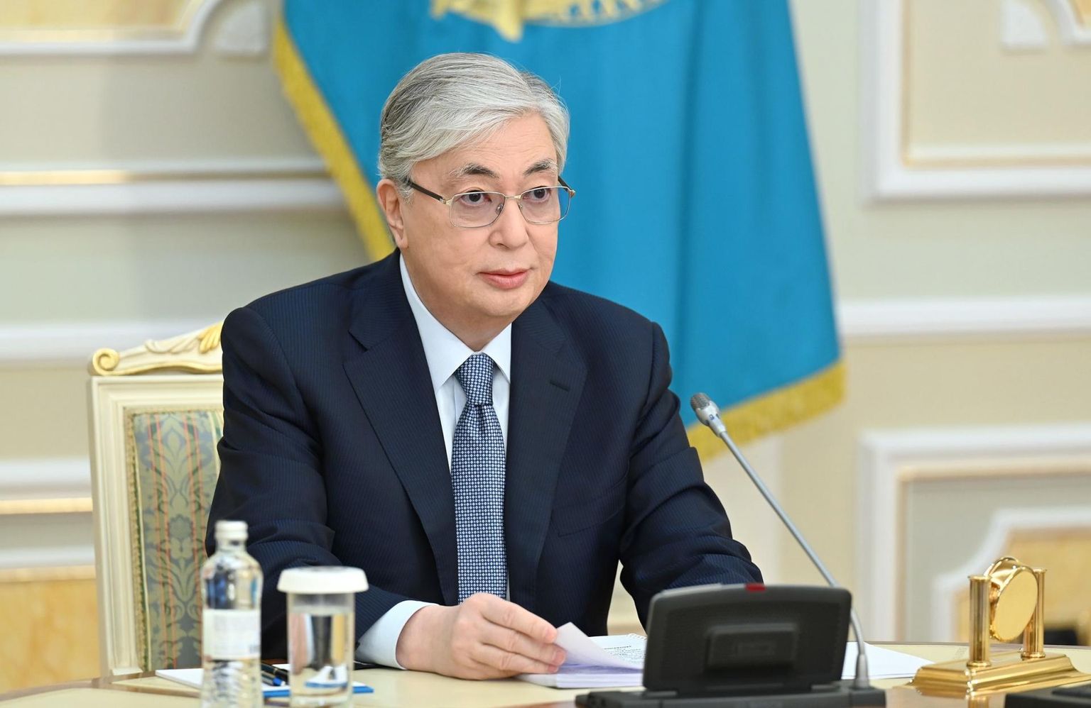 Kasahastani president Kasõm-Žomart Tokajev eile parlamendi poole pöördumas. 