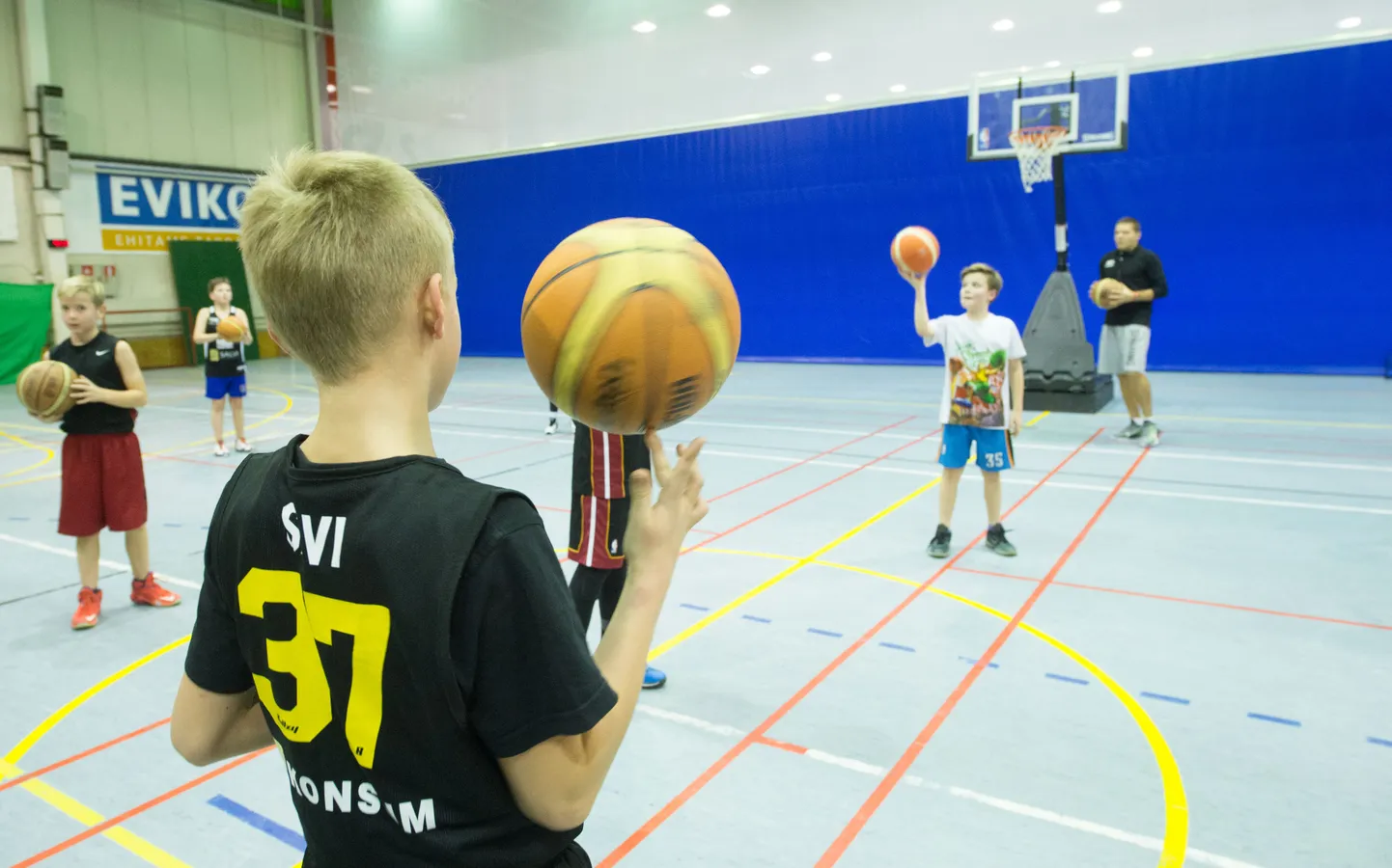BC Tartu korvpallikooli poiste treening.
