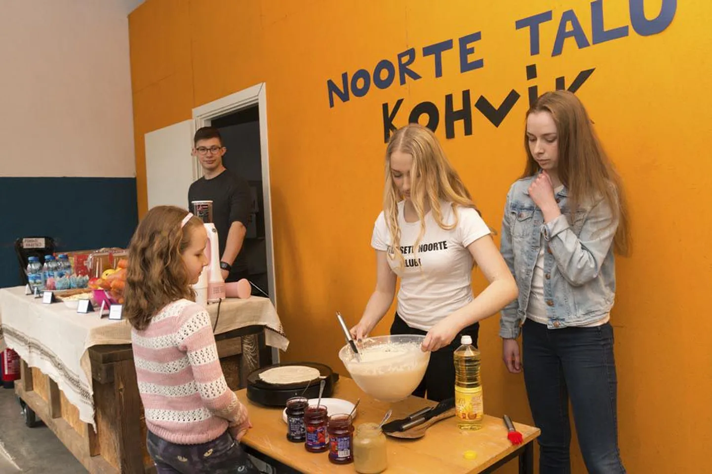 Noorte Talu kohviku taga on idee, mida hakatakse kevadel ellu viima. Nimelt andis Viljandimaa Arenduskeskuses töötav Kairi Ong noortele Viljandi lähedal tükikese maad, kus nad saavad ise näpud mullaseks teha ja aiasaadusi kasvatama hakata.