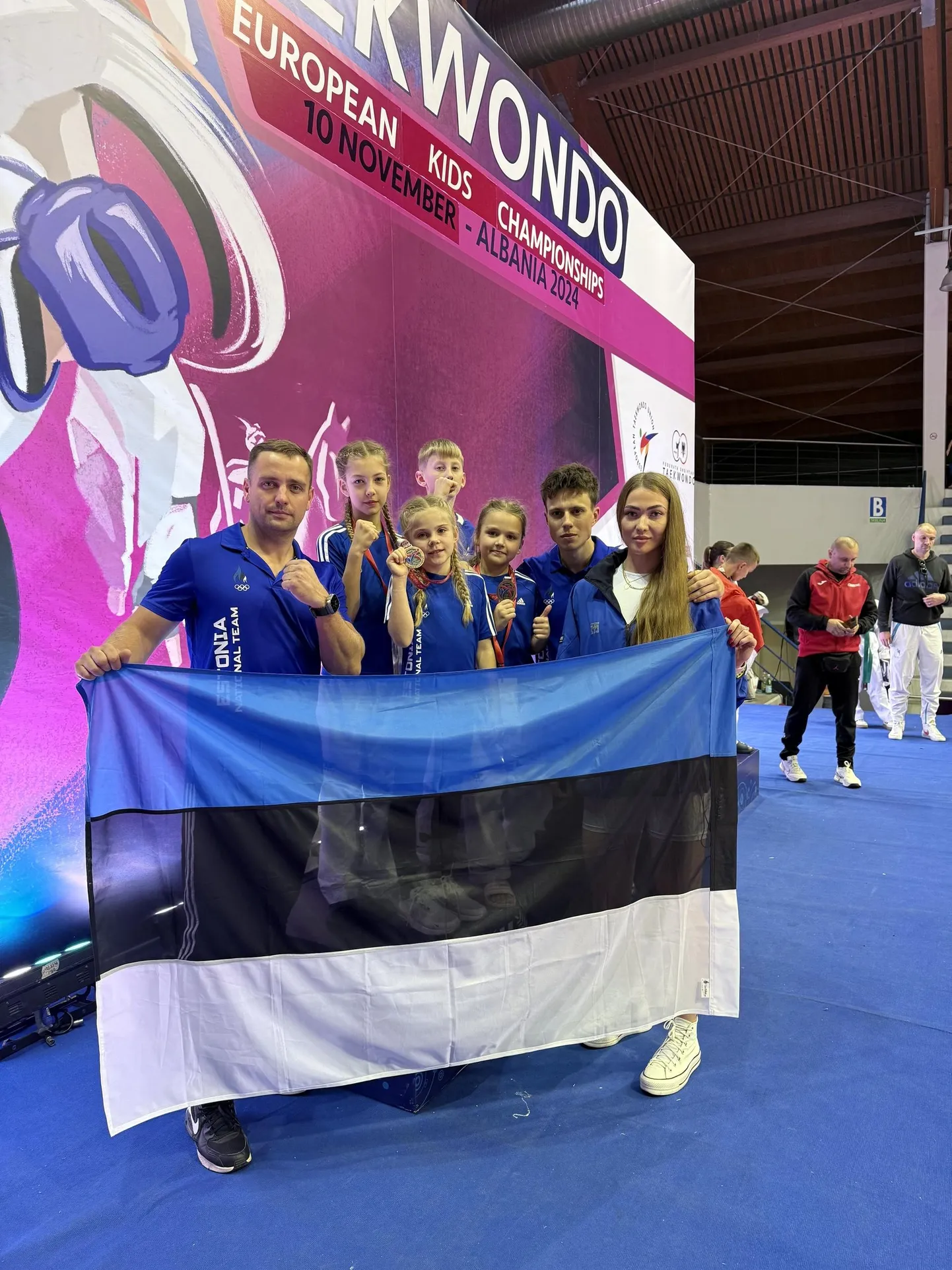 ML Spordi treenerid ja sportlased Albaanias. Võideti kaks medalit.