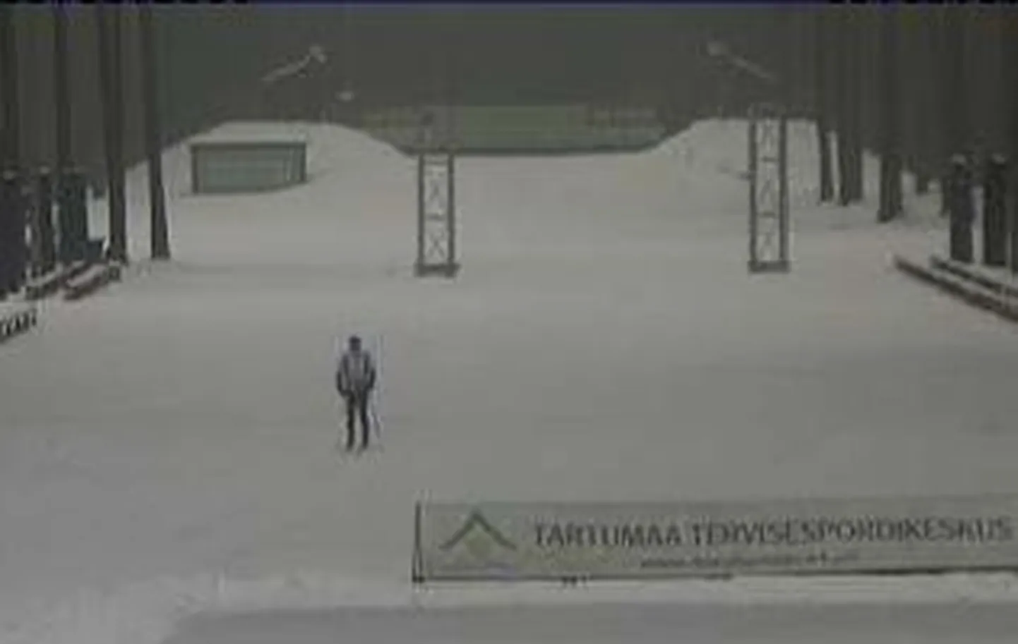 Tartumaa tervisespordikeskuses Elvas satub veebikaamera pilti suusatajaid üsna tihti.