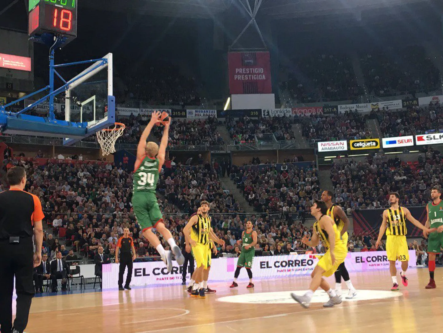 Vitoria Baskonia - Istanbuli Fenerbahce.