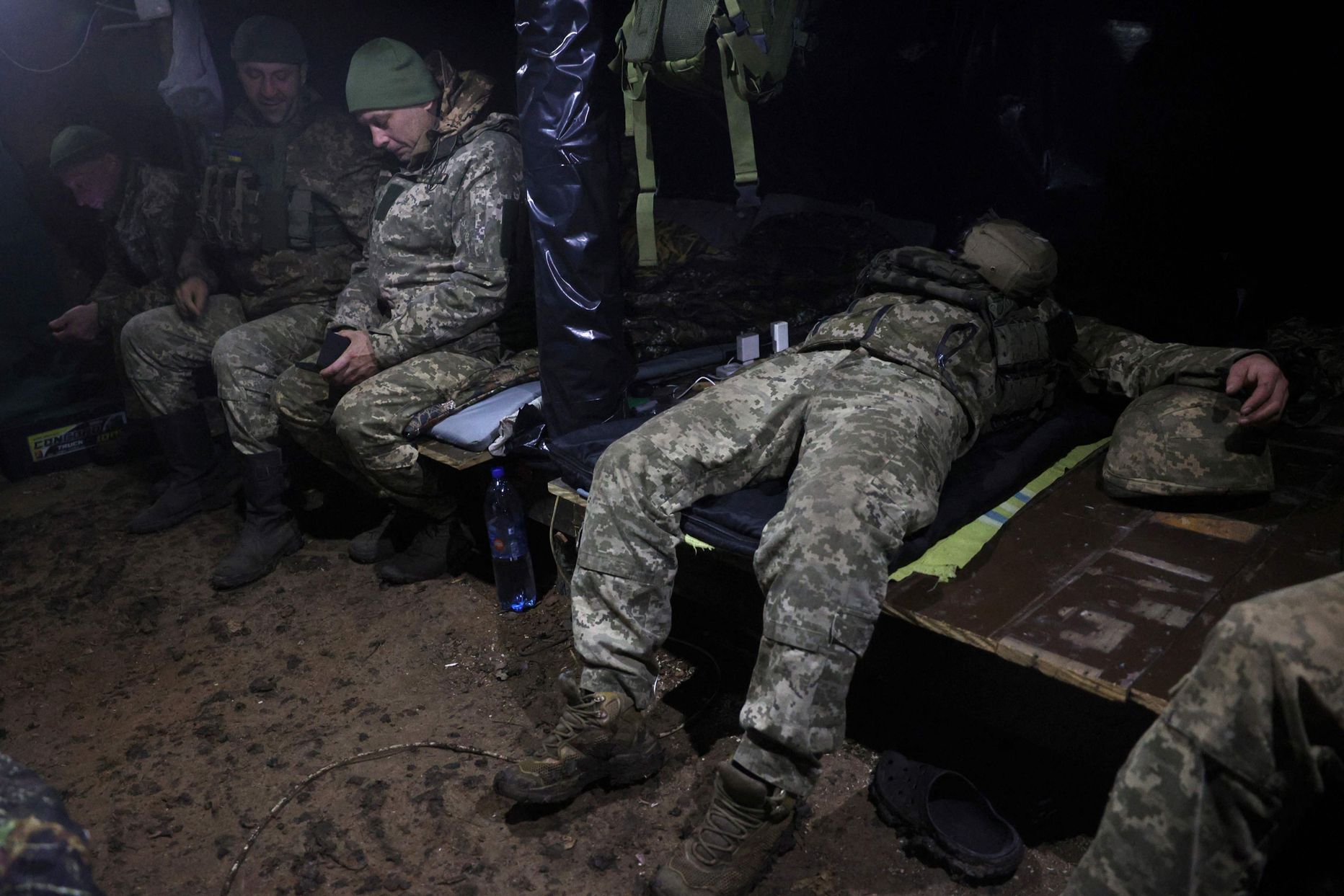 Ukraina sõdurid varjendis Donetski oblastis.