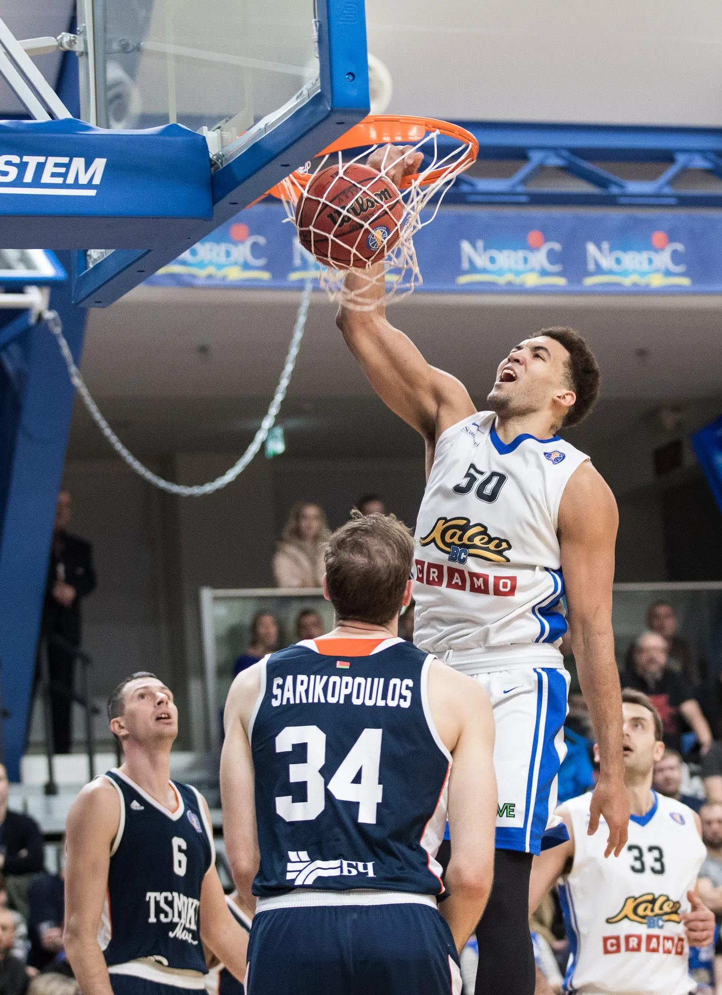 Reggie Lynchi pealtpanek mängus Minski Tsmokiga.