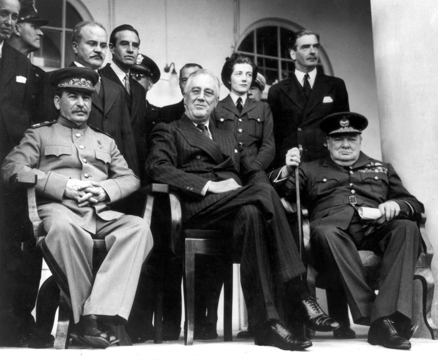 Josef Stalin, Franklin D. Roosevelt ja Winston Churchill Tehrani tippkohtumisel 
detsembris 1943.