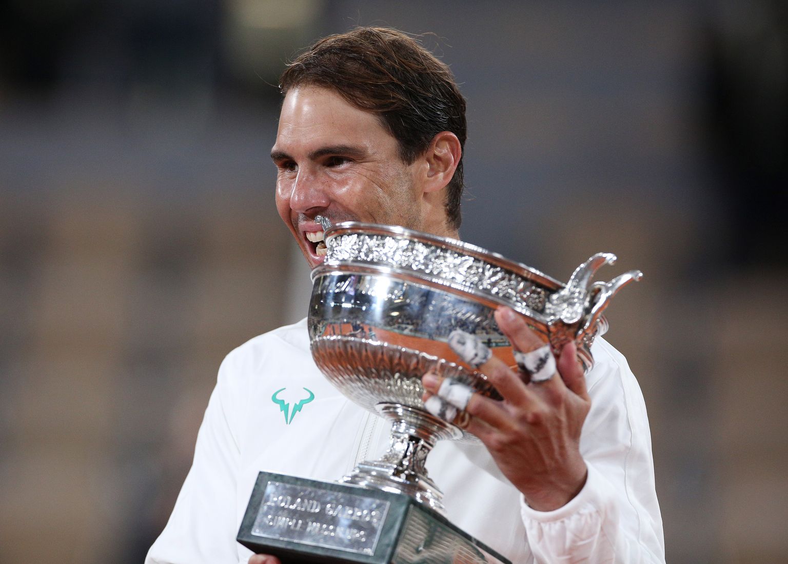 Hispaania tennisemängija Rafael Nadal võitis pühapäeval Pariisis oma 20. suure slämmi turniiri.