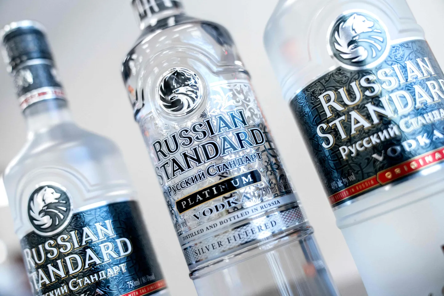 Venemaal ollakse hädas inimeste liigse alkoholi tarbimisega, kuid ekspertide hinnangul ei lahenda piirangute kehtestamine alkoholi liigtarbimisega seotud probleeme.