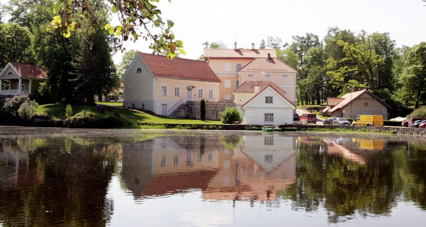 Naistepäevakuu kontserdi toovad Vihula mõisas lavale ninakad mehed.