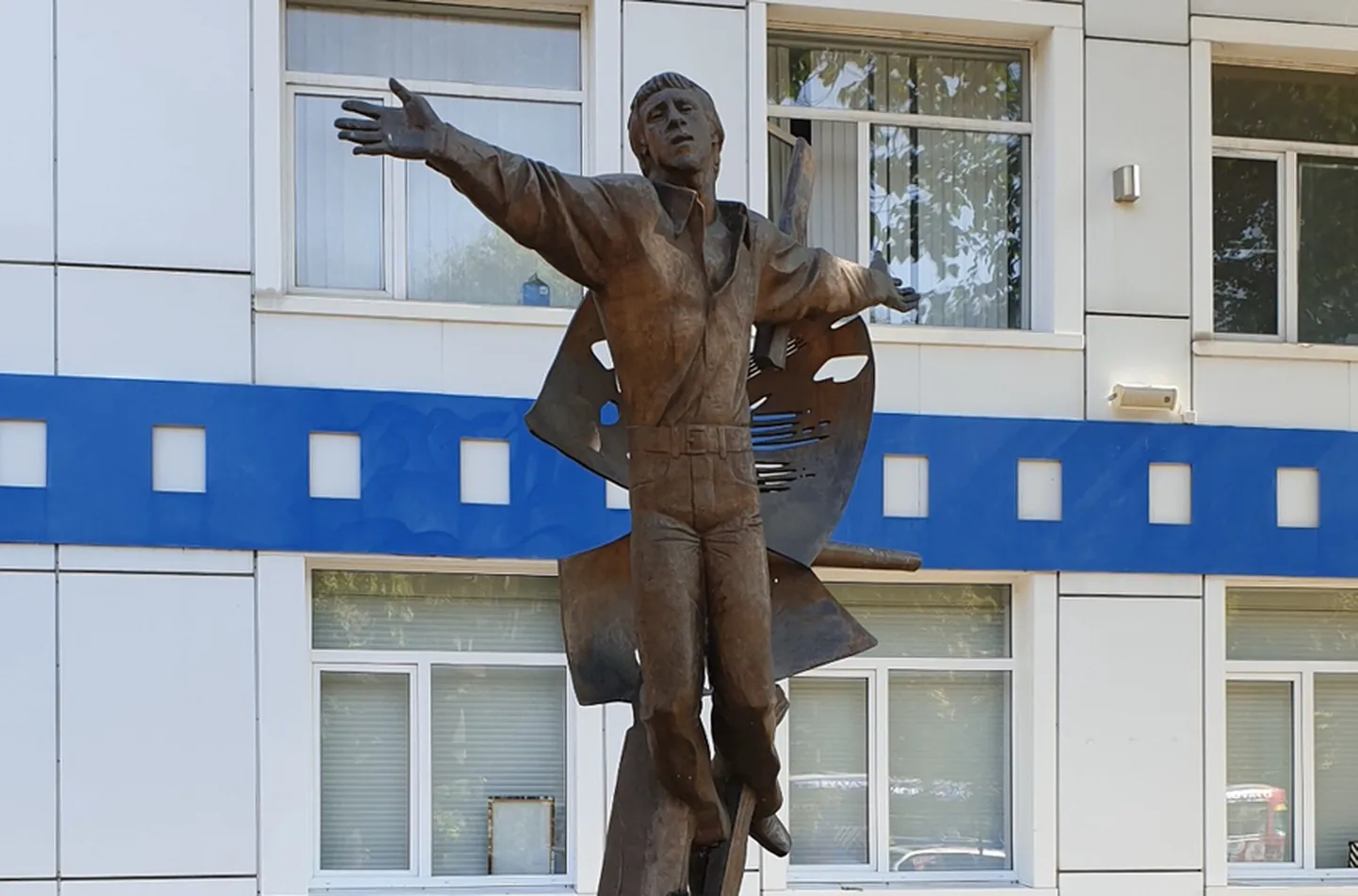 Памятник Владимиру Высоцкому