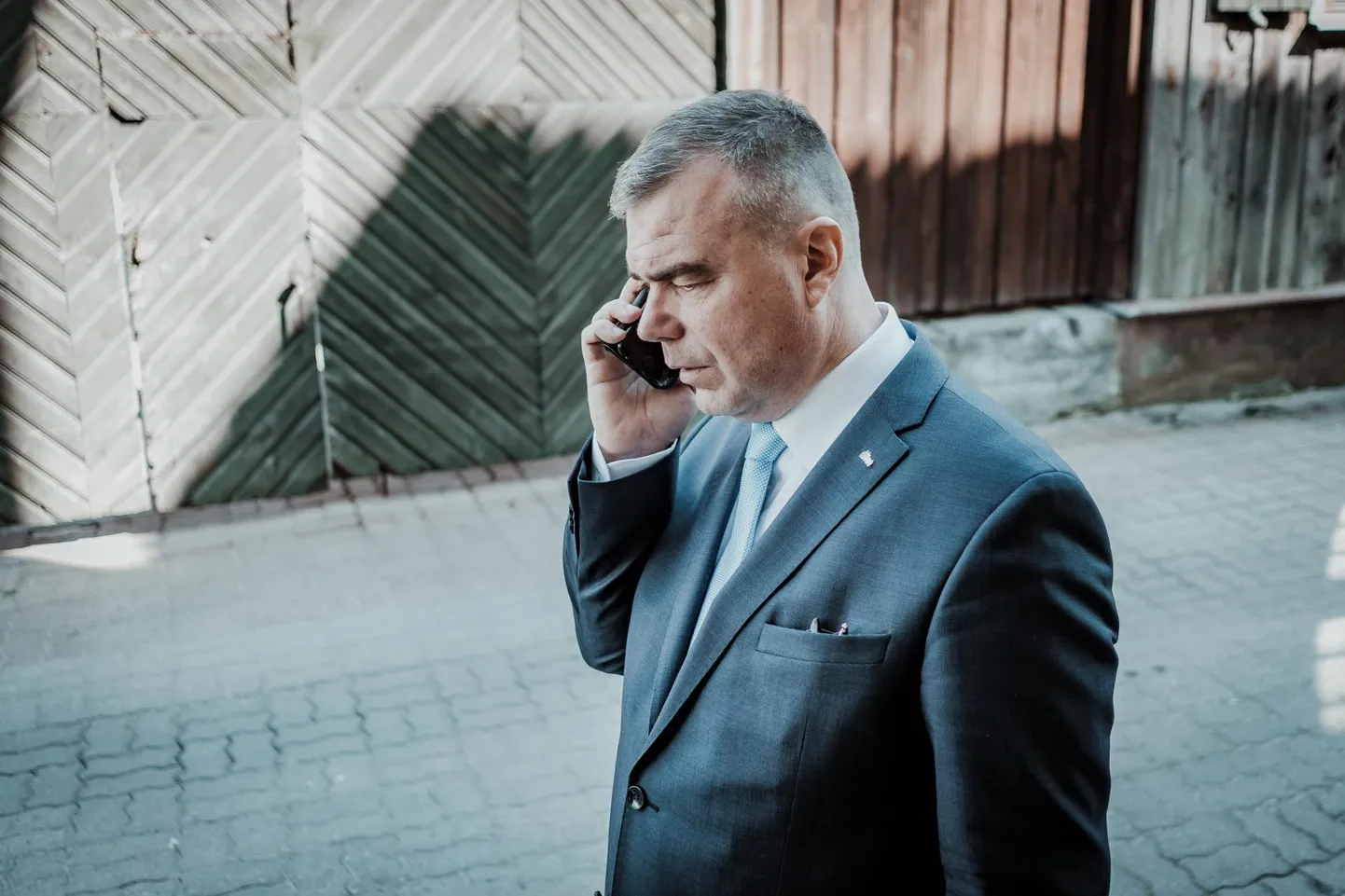 Pärnu linnavolikogu liikme Ago Kalmer kaebab edasi Tallinna ringkonnakohtu eelmisel nädalal tehtud otsuse, mille kohaselt mõisteti ta altkäemaksu küsimises süüdi.