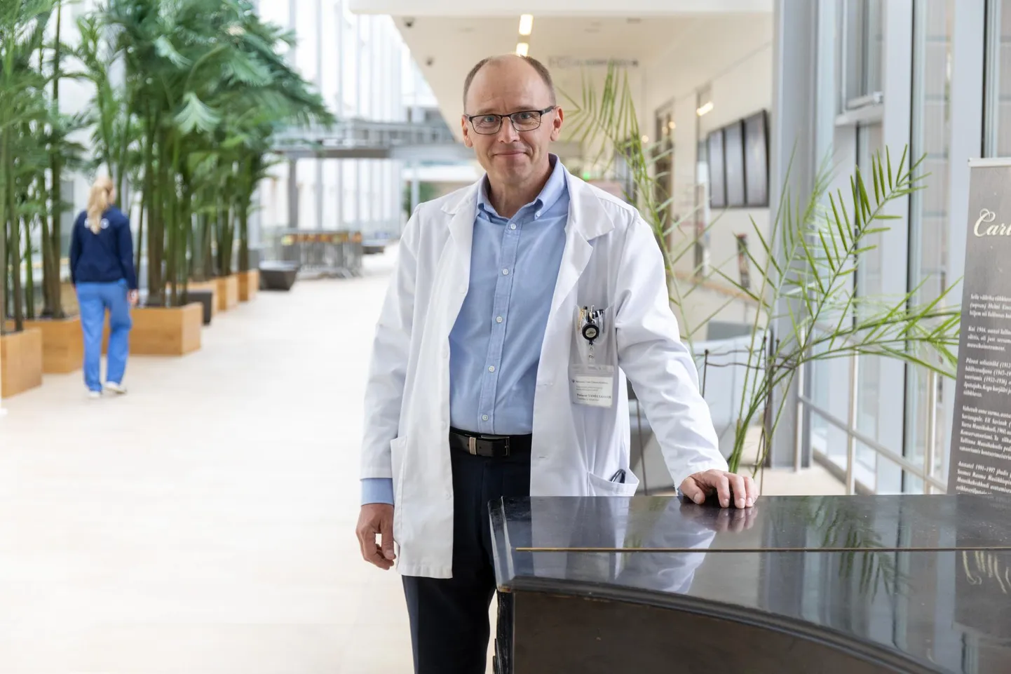 Doktor Tanel Laisaare sõnul on kopsuvähi tõhusaim ravi kirurgiline ravi. Lõigata saab aga vaid varases staadiumis vähki ning just sõeluuring aitab varases staadiumis haiguse avastada.