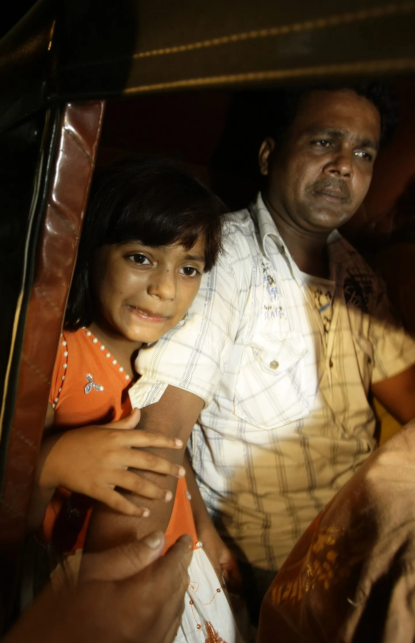 «Rentslimiljonäri» staar Rubina Ali koos oma isa Rafiq Quereshiga