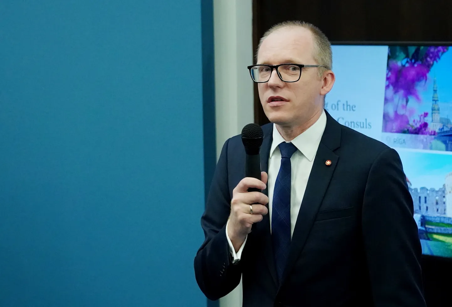 Ārlietu ministrijas Valsts sekretārs Andris Pelšs piedalās 11. Latvijas goda konsulu sanāksmē Ārlietu ministrijā.