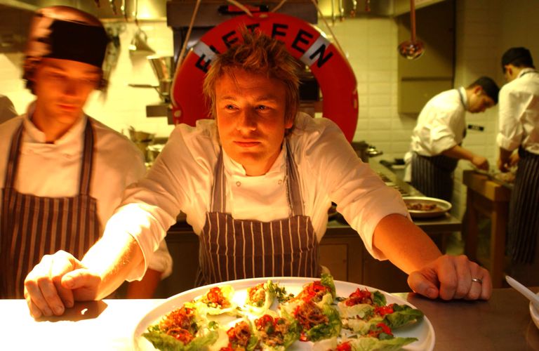 Jamie Oliver oma Itaalia restoranis Londonis Old Streetil 2014