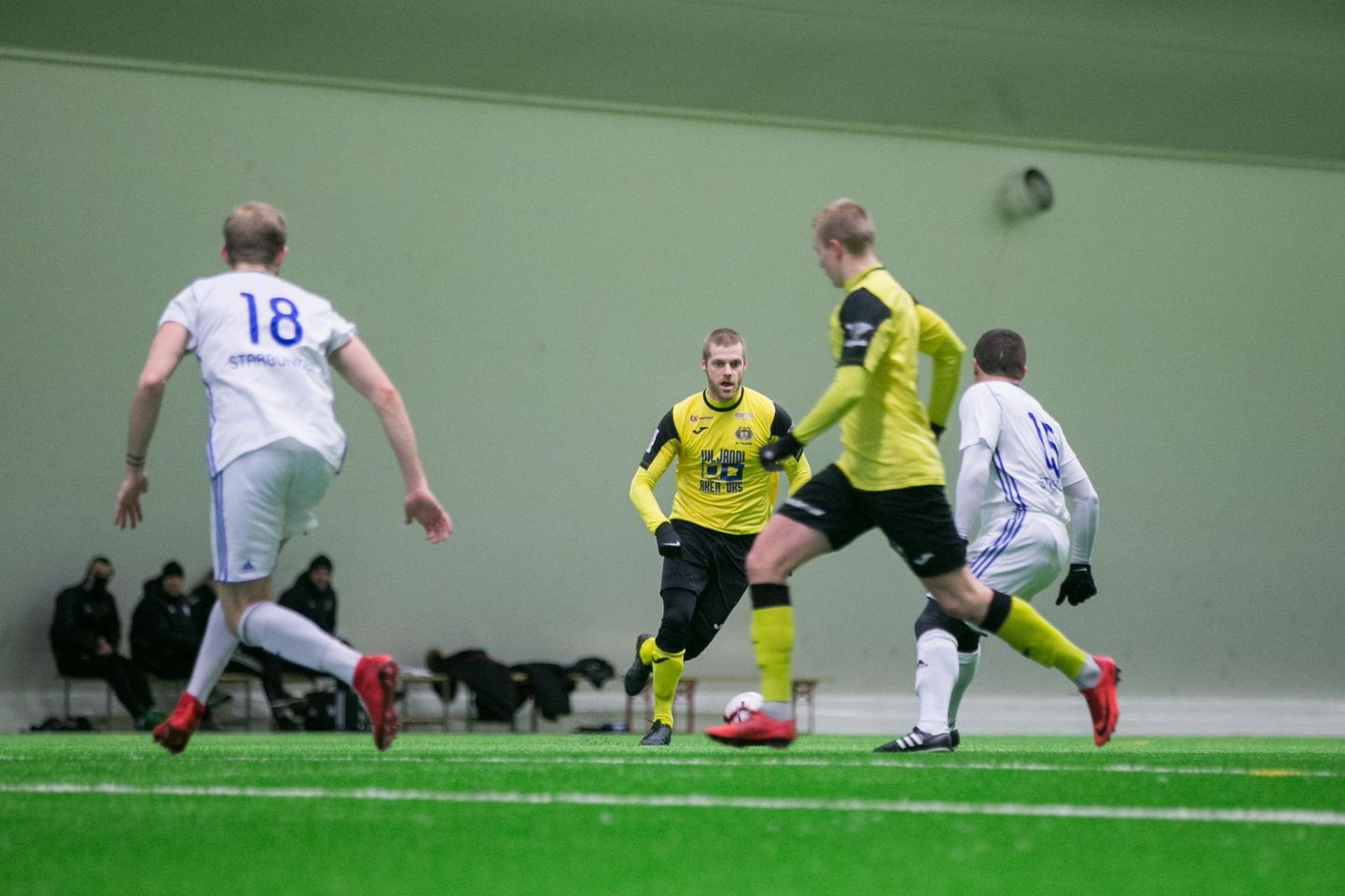 Kaimar Saag treenis Viljandi esindusmeeskonnaga juba mullu detsembrist ning mängis klubi eest mitmes kontrollkohtumises, kuid lepinguni jõuti nüüd.