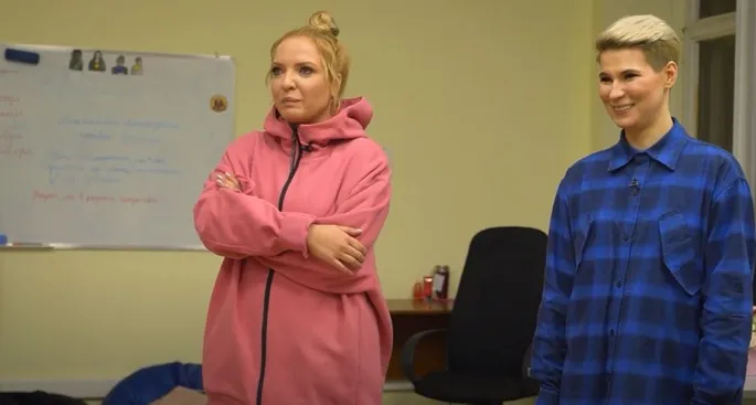 Спортшылардың терісін көрсететін жоғары сапалы порнографиялық фотосуреттері