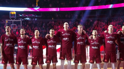 Latvijas vīriešu basketbola izlase pasaules rangā atkāpjas par vienu vietu